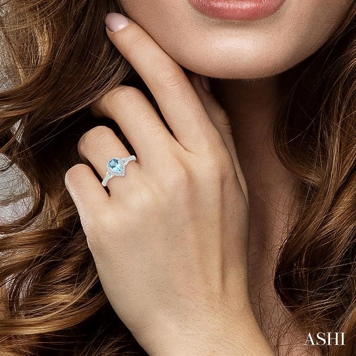 Pear Shape Gemstone & Halo Diamond Ring View 4