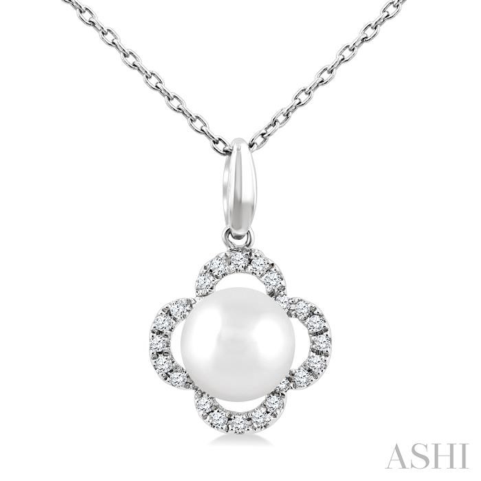 Clover Pearl & Petite Diamond Pendant