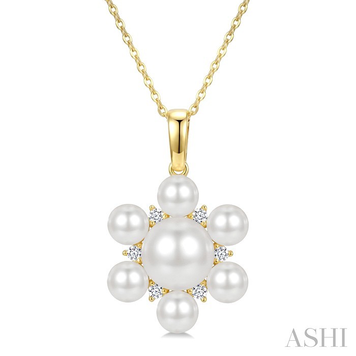 Floral Pearl & Diamond Fashion Pendant